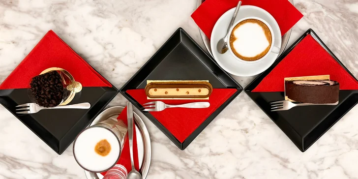 Káva a zákusek pro 1 či 2 osoby: eclair s čokoládou a karamelem i roláda Chantilly