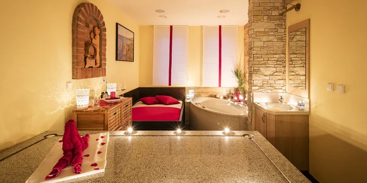 Dopřát si můžete i zasloužený relax, do saunového světa se podíváte denně na celých 90 minut.