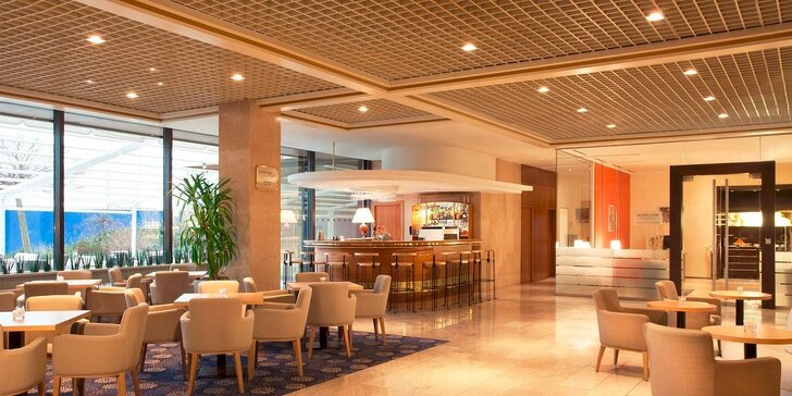 Luxusní ubytování se snídaní a neomezeným wellness ve 4* hotelu Panorama