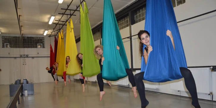 Létací jóga, Pole dance a Aerial Hoop lekce v Airku