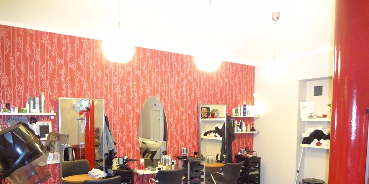 Kadeřnický baliček s barvou a střihem