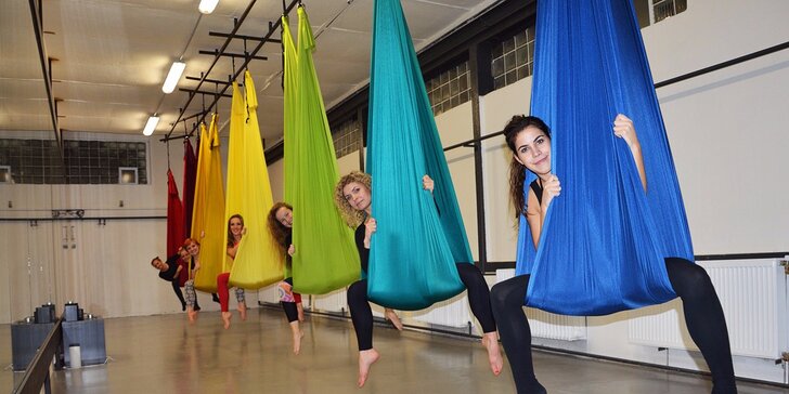 Létací jóga, Pole dance a Aerial Hoop lekce v Airku