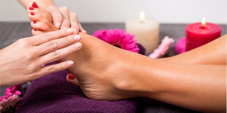 50 minut terapie pro vaše nohy: reflexní masáž chodidel a vodní lázeň