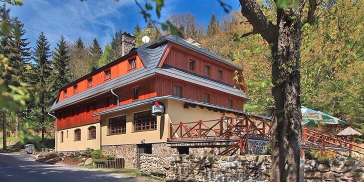 Jarní i prázdninový relax pro milovníky turistiky i wellness v Krušných Horách