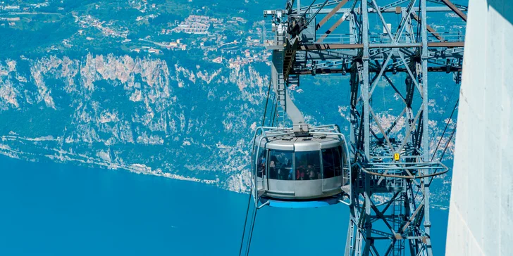Vydat se můžete i na horu Monte Baldo, a to za pomoci panoramatické lanovky.