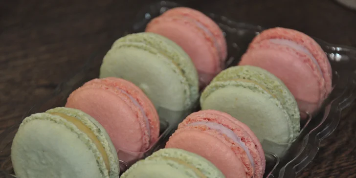 Káva s domácím dezertem pro dva v moderní cukrárně Cup and Cake
