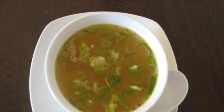 Vzhůru do Hongkongu: 4chodové orientální menu pro dva v Lotos Restaurant