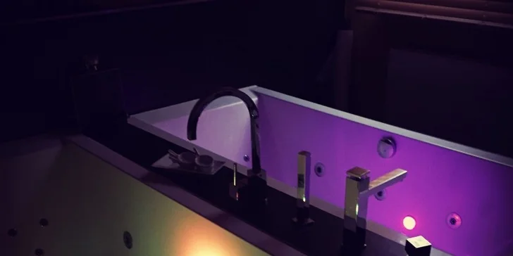 Relaxace v saunovém ráji a hydromasážních vanách pro dva