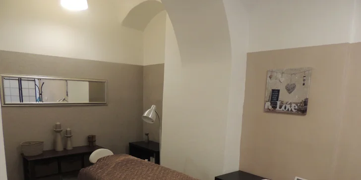 Luxusní zimní ošetření pleti a dekoltu vč. úpravy obočí