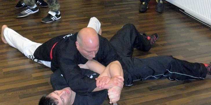 Měsíční kurz umění sebeobrany Krav Maga