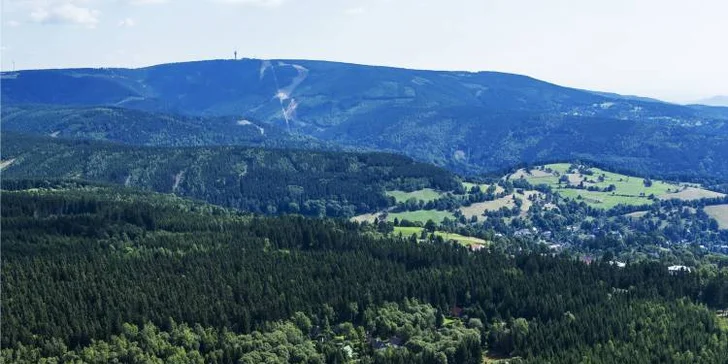 Lyžovačka s polopenzí u Klínovce a Božího Daru