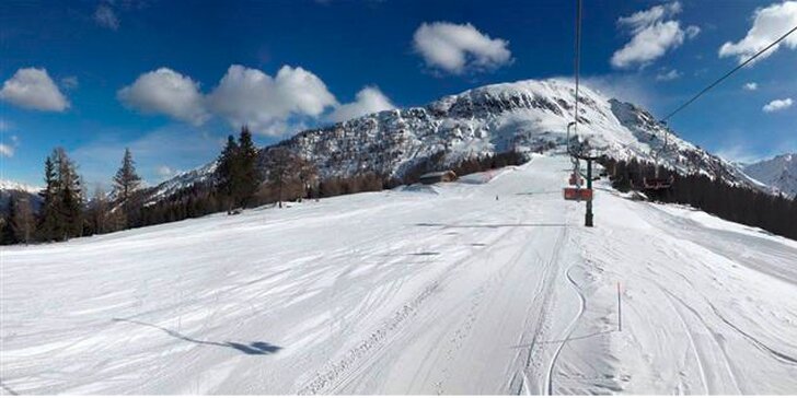 Last minute lyžování v Aprice s polopenzí, dopravou i 3denním skipasem