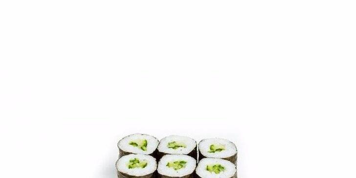 Fantastických 50 kousků sushi pro dva v Sasori