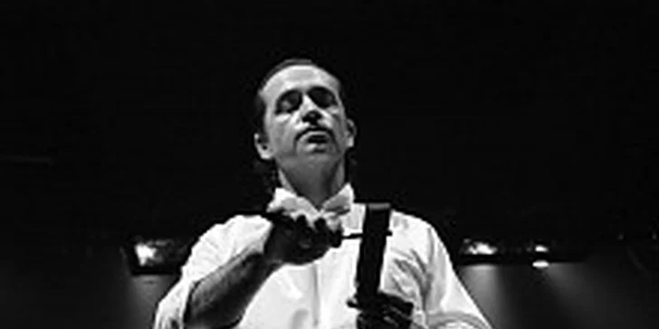 PAST / Tadeusz Różewicz