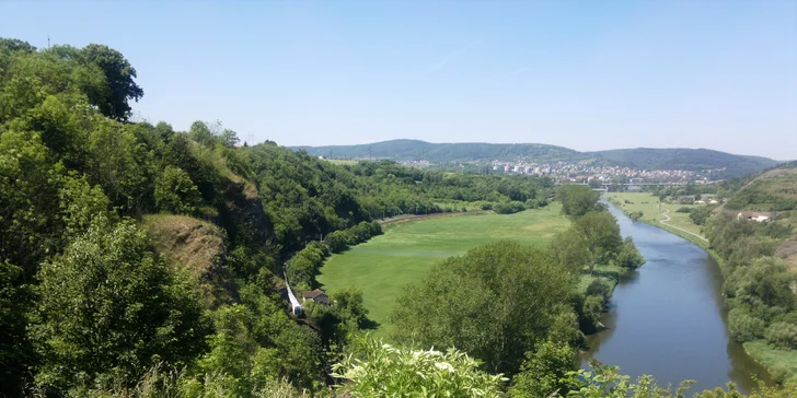 2 až 4 pohodové dny s polopenzí v krásné krajině kousek od Prahy na Karlštejnsku