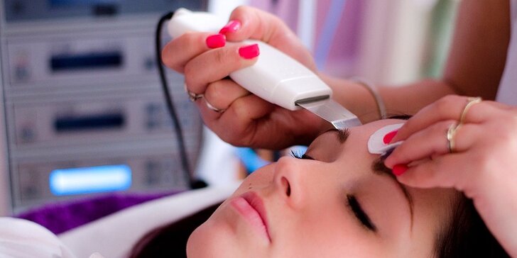 Kosmetické ošetření pokožky ultrazvukovou špachtlí