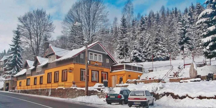 Zimní či jarní dovolená s polopenzí v Jizerských horách