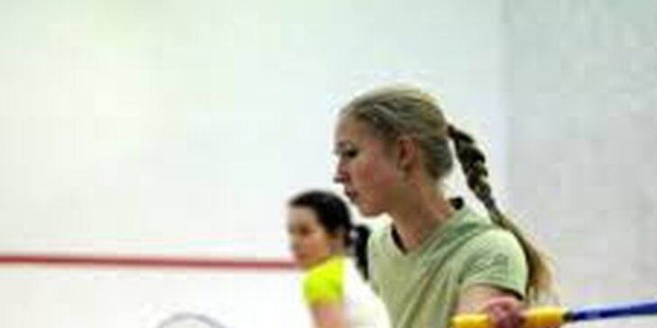 Hodina s profesionálním trenérem squashe nebo badmintonu