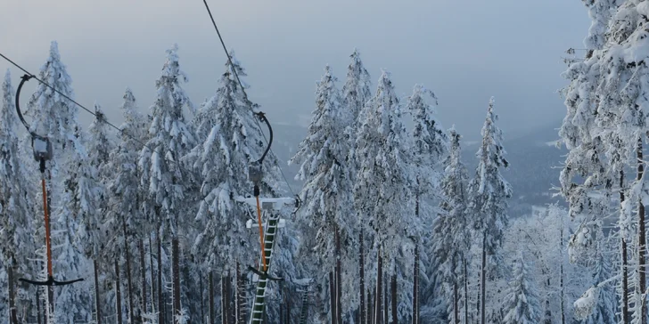 Hurá na sníh: permanentky pro děti i dospělé do skiareálu Pancíř
