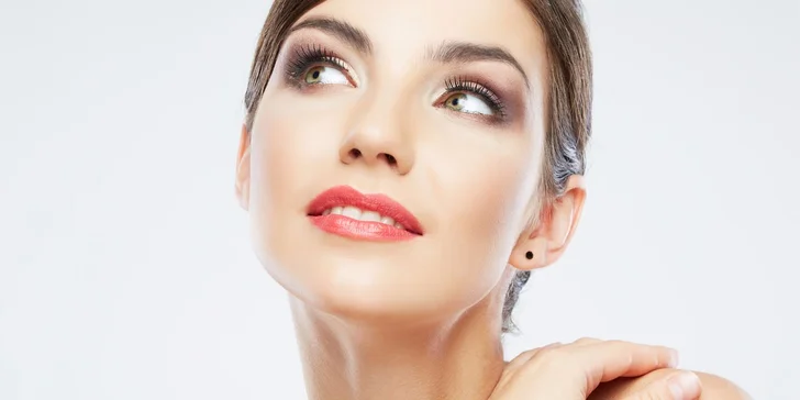 Permanentní make-up: na výběr linky, kontura rtů, obočí