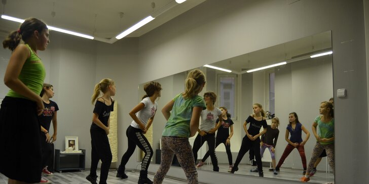 Měsíční permanentka na taneční lekce do Dance & Yoga Studia