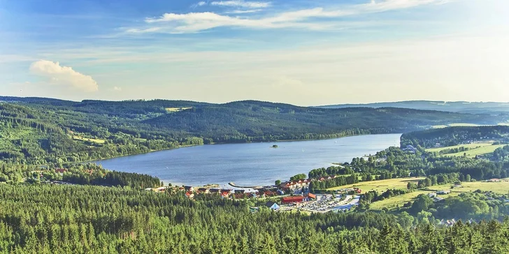 S dětmi hurá na Lipno: Rodinná dovolená s polopenzí a řadou sportovních aktivit