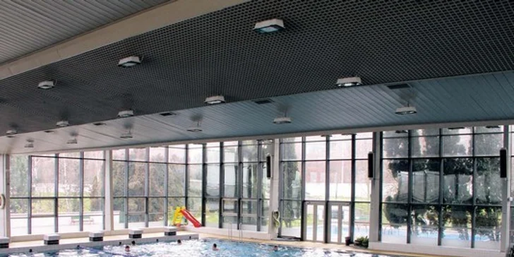 10 vstupů do Fitness Stationu, 10x bazén, whirlpool, sauna + 500 Kč kredit na solárium