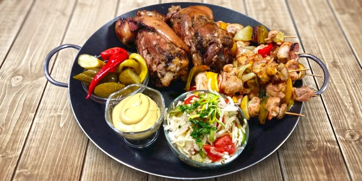 Maxi grill menu a 2 hodiny bowlingu pro partu 4-8 lidí