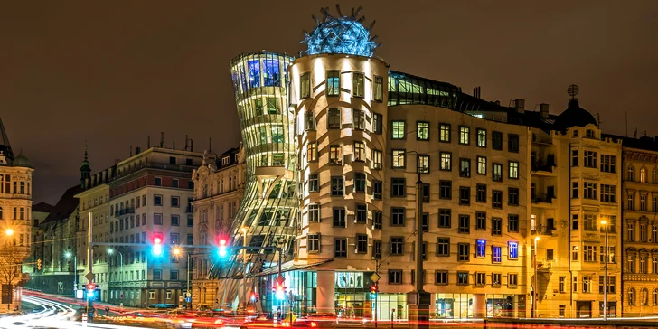 Pobyt v hotelu v Tančícím domě s krásným výhledem vč. snídaně i menu od Ondřeje Slaniny