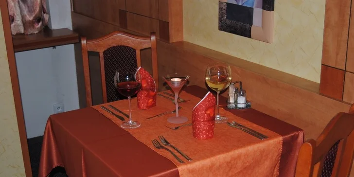 Slavnostní tříchodové menu pro dva v Hotelu Panon
