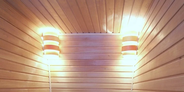 Privátní sauna, masáž a sekt pro dva na 120 nebo 210 minut
