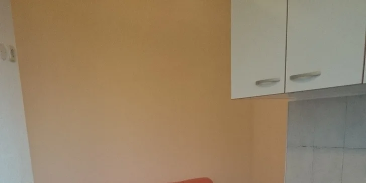Léto na Makarské riviéře: Týden v apartmánu v rybářském městečku Igrane