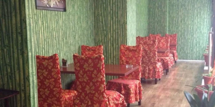 Slevový voucher na sushi, masové plotýnky a asijské speciality u Václaváku