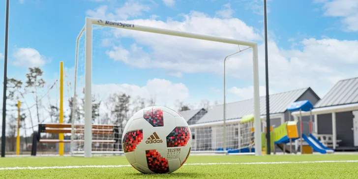 Zahrať si môžete stolný futbal.