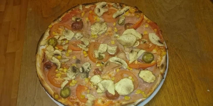 Panečku, to je lahoda - 2 křupavé pizzy dle výběru v samém srdci města