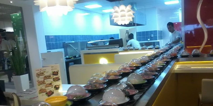 Running sushi: 2 hodiny neomezeného hodování pro 1 nebo 2 osoby