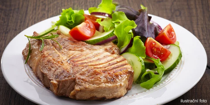 Valentýnská večeře při svíčkách s flambováním steaků