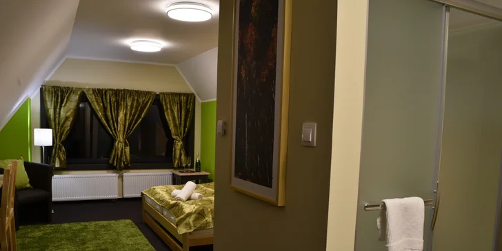 Romantický pobyt v Beskydech: Degustační menu, sauna nebo i vířivka na pokoji