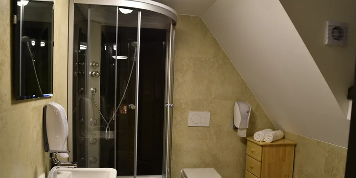 Romantický pobyt v Beskydech: Degustační menu, sauna nebo i vířivka na pokoji