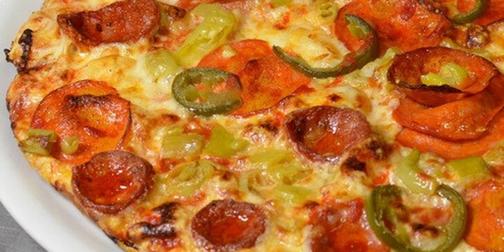 Vykutálená zábava: Pizza dle výběru a hodinka bowlingu v Kostelci na Hané