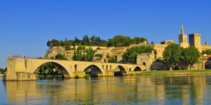 Zájezd do Provence včetně koupání v překrásném městě Nice