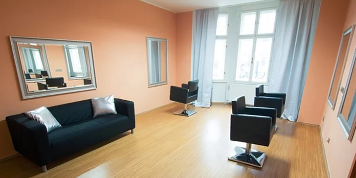 Moderní barvení s kreativním střihem pro všechny délky vlasů