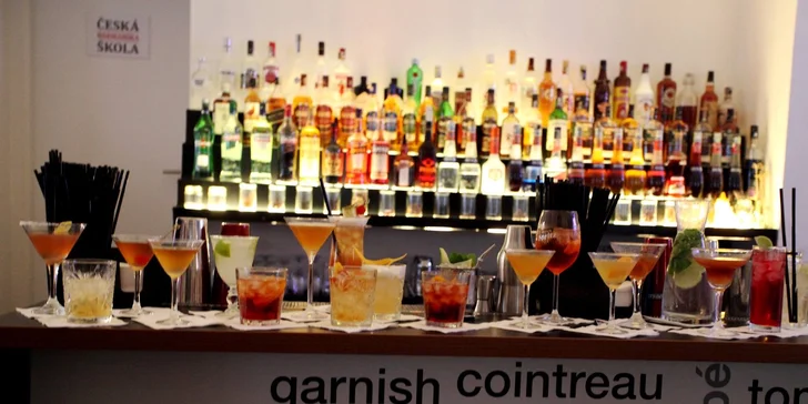 Jeden den v České barmanské škole – kurz, který zamíchá vaším světem