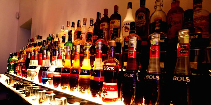 Jeden den v České barmanské škole – kurz, který zamíchá vaším světem