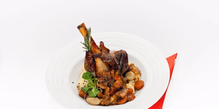 Vynikající menu pro dva ve slavné kavárně a restauraci Savoy