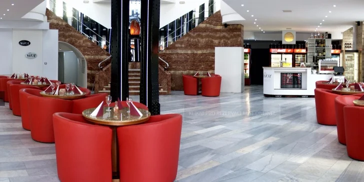 Vynikající menu pro dva ve slavné kavárně a restauraci Savoy