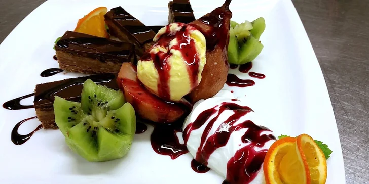 Famózní balkánské menu pro dva v restauraci Singidunum