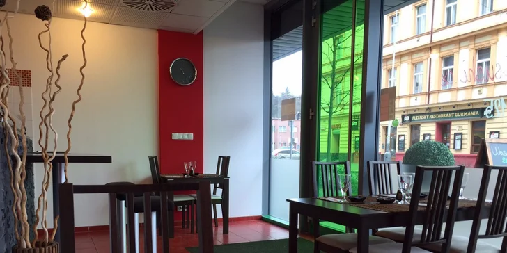 Pestré sushi sety se 12 nebo 24 kousky – hostina na místě nebo take away