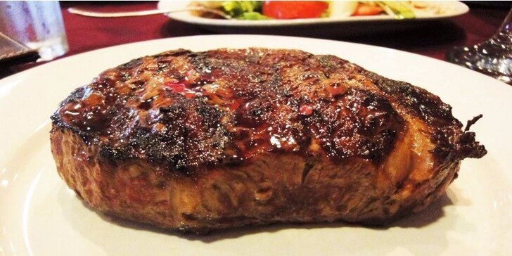 Uruguayský hovězí striploin steak - 500 g masa z volného chovu