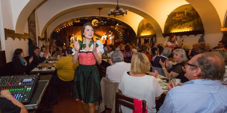 Staropražská hudební show, parádní večeře a tradiční tmavé pivo U Fleků